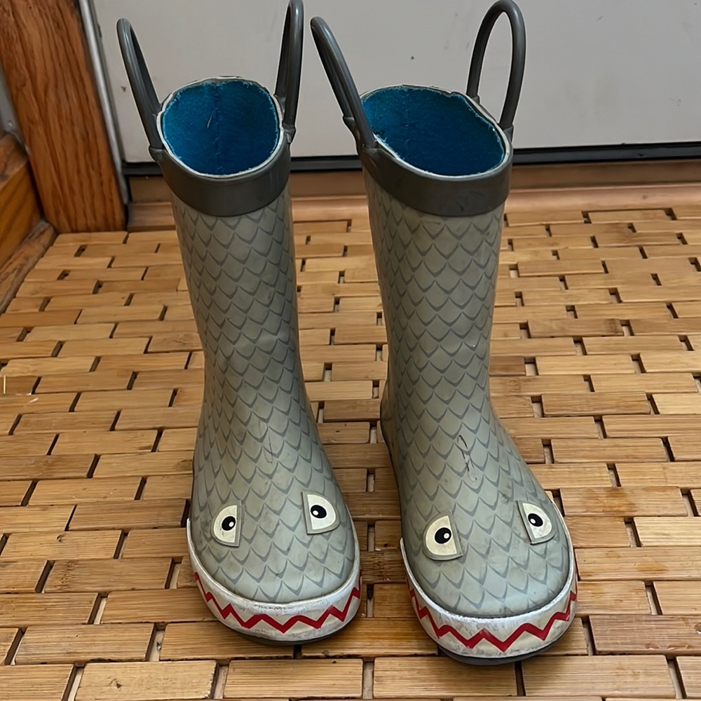 Cater Boys Gray Shark Marco Rain Boots